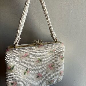 Vintage Lumured Beaded Purse
